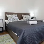 Apolo - Pool & Garden Retreat 普拉