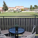 Apolo - Pool & Garden Retreat 普拉