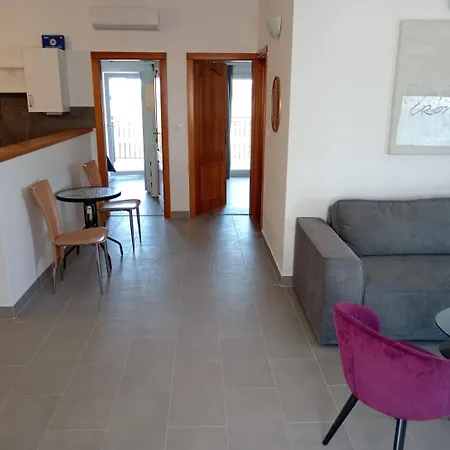 Apartment Apolo *
