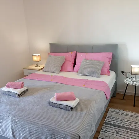 Apolo Apartment
