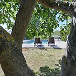 Apolo - Pool & Garden Retreat Apartmán